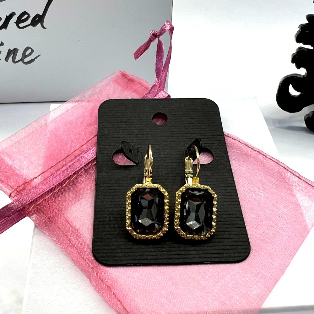 ALI KHAN NEW YORK Charcoal Gray Crystal 1-1/4" Drop Earrings Gold Tone